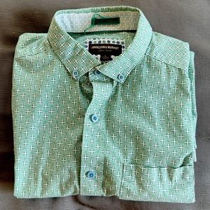 Johnston & Murphy Men’s short-sleeve shirt